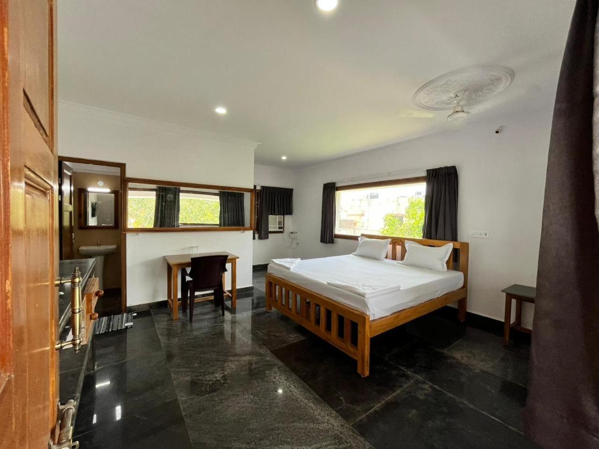 Anand Beach Guesthouse By Moonrocks Mamallapuram Esterno foto