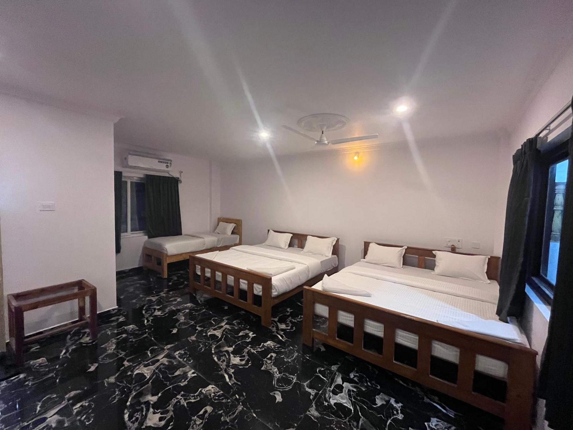 Anand Beach Guesthouse By Moonrocks Mamallapuram Esterno foto